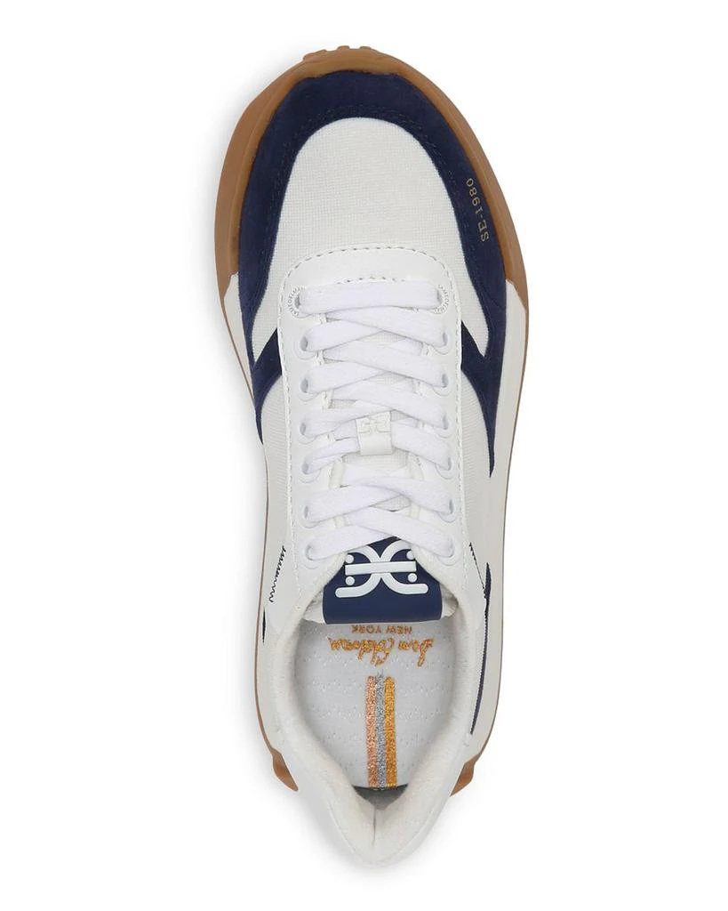 Women's Layla Lace Up Low Top Running Sneakers 商品