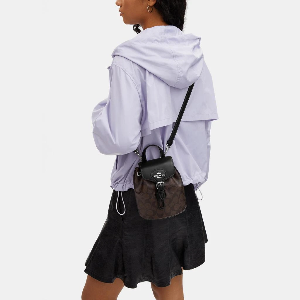 商品Coach|Coach Outlet Amelia Convertible Backpack In Signature Canvas,价格¥986,第5张图片详细描述