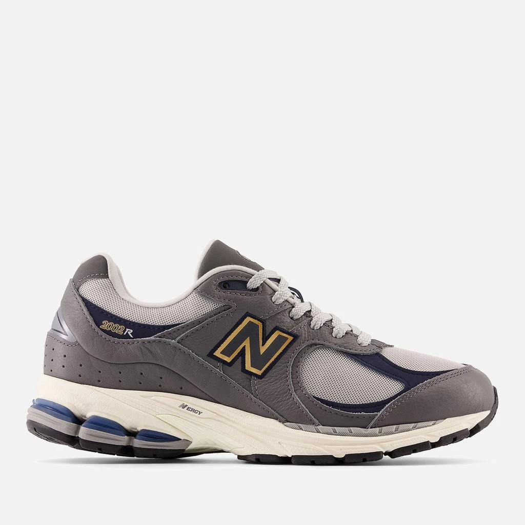 商品New Balance|New Balance Men's 2002 New Vintage Faux Leather Trainers,价格¥757,第1张图片