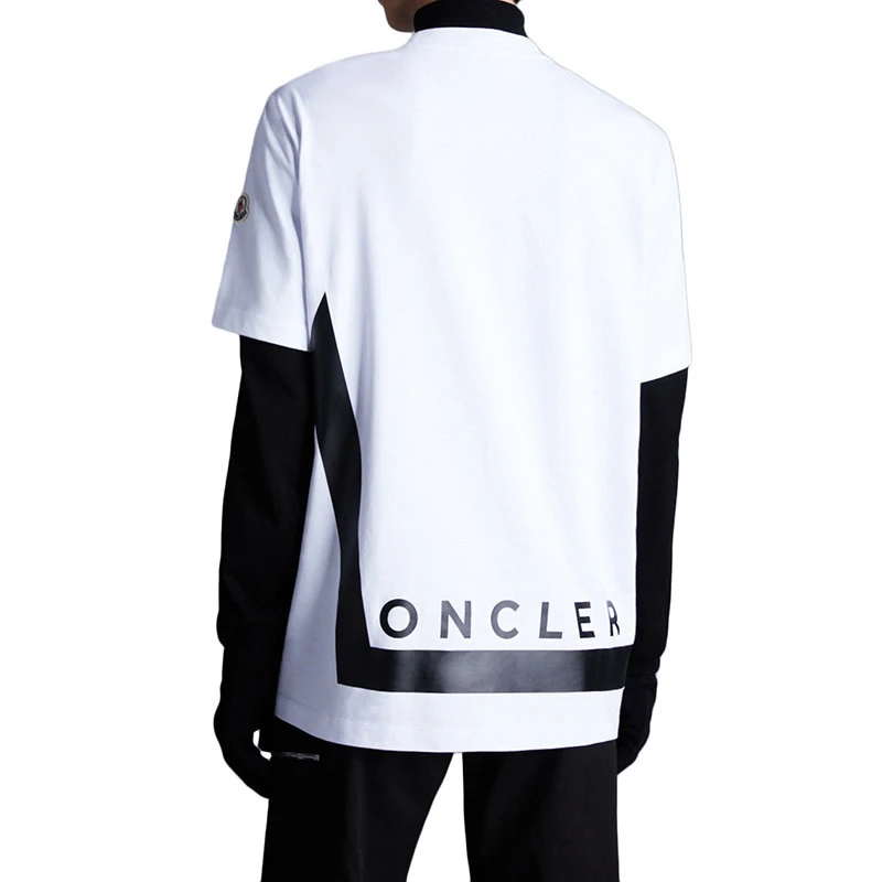 商品Moncler|【预售3-7天】Moncler/蒙克莱 22年秋冬新款 男士光学白色纯棉大M图案短袖T恤H20918C000018390T001,价格¥2280,��第5张图片详细描述