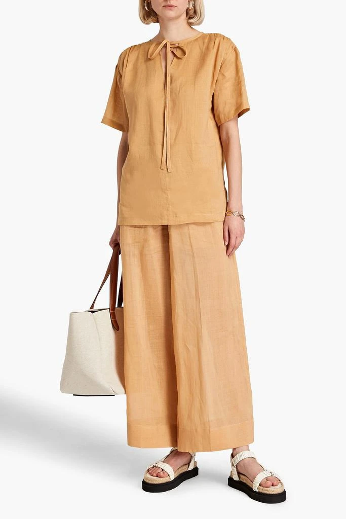 商品Joseph|Birna gathered ramie-voile blouse,价格¥759,第2张图片详细描述