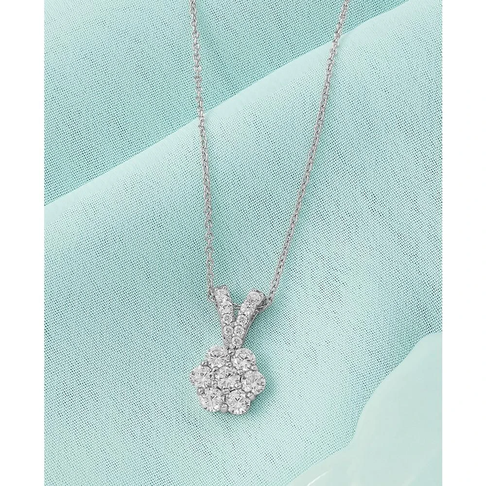 商品Macy's|Diamond Flower Cluster Pendant Necklace (1 ct. t.w.) in 14k White Gold, 16" + 4" extender, Created for Macy's,价格¥7531,第4张图片详细描述