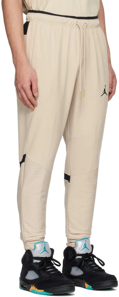 商品Jordan|Beige Paneled Sweatpants,价格¥251,第2张图片详细描述