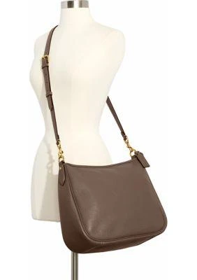 商品Coach|Soft Pebble Leather Cary Shoulder Bag,价格¥2960,第4张图片详细描述