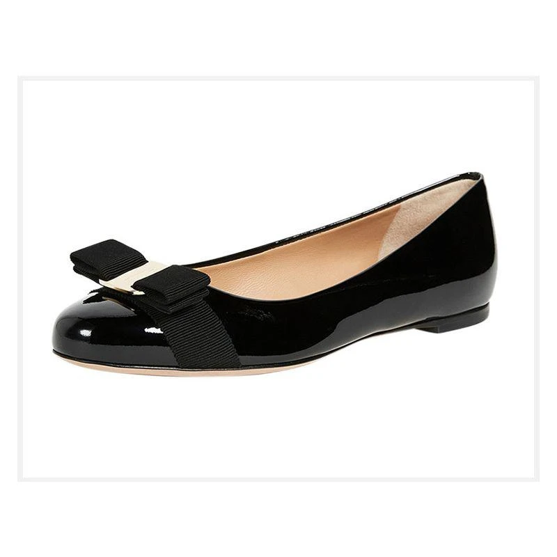商品Salvatore Ferragamo|香港直邮Ferragamo菲拉格慕女士黑色亮面牛皮单鞋01A181574556,价格¥5310,第9张图片详细描述