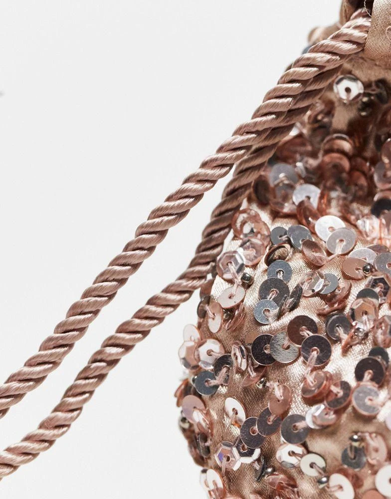 商品Maya|Maya Bridesmaid sequin coin purse in muted blush,价格¥259,第2张图片详细描述