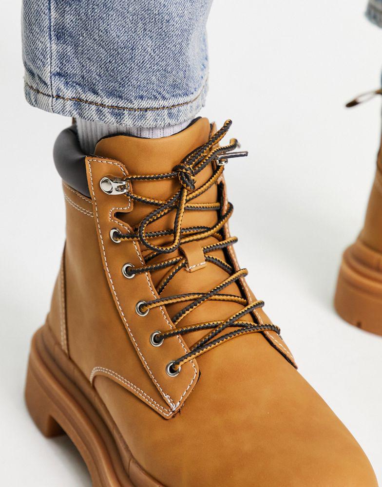 ASOS DESIGN chunky lace up boot in beige with gum sole商品第2张图片规格展示