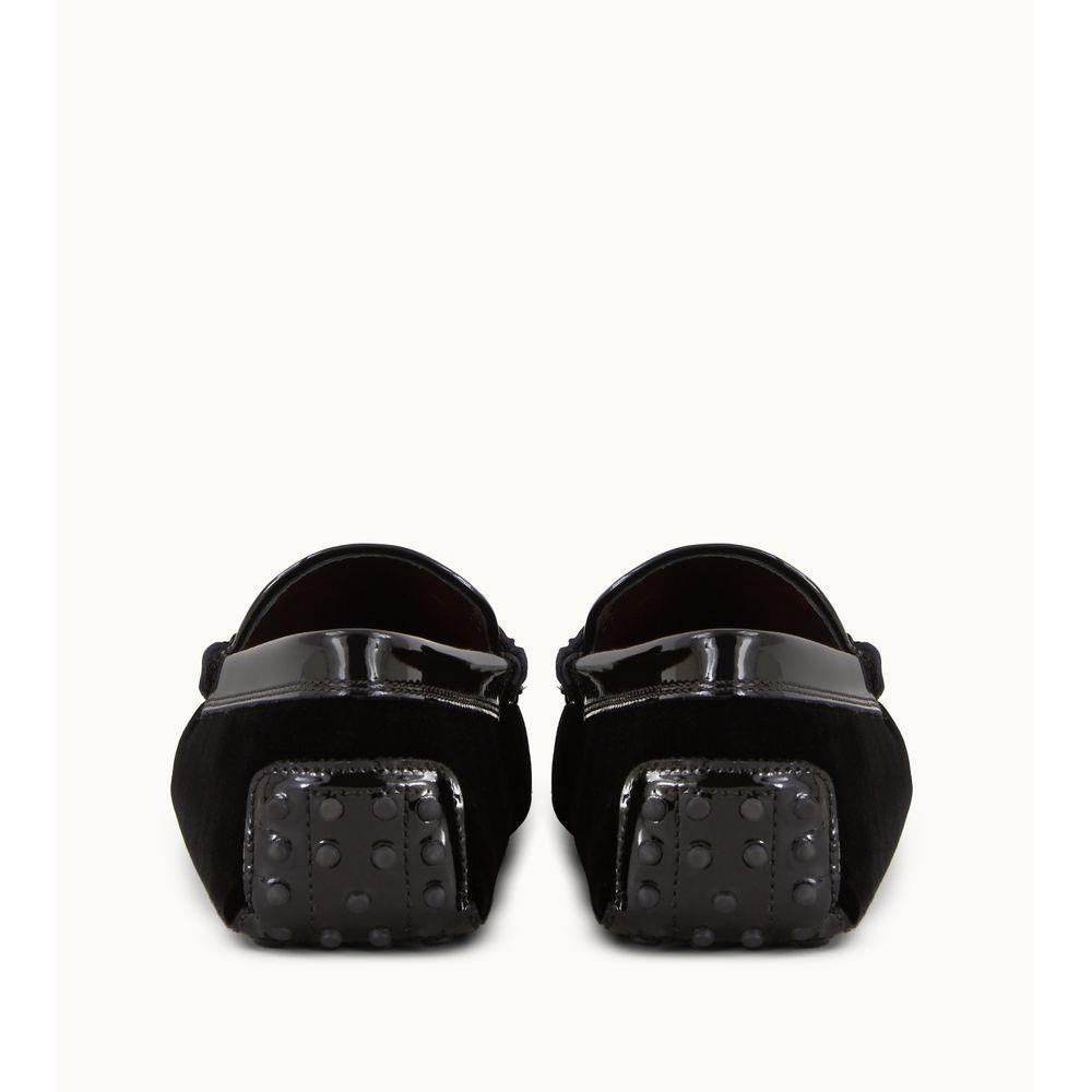商品Tod's|Gommino Driving Shoes in Velvet,价格¥2269,第5张图片详细描述