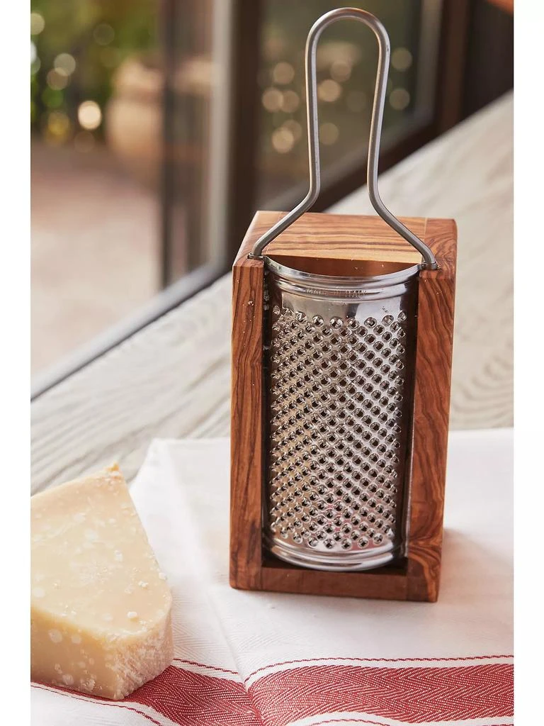 商品Verve Culture|Italian Olivewood Parmasan Box Cheese Grater,价格¥300,第3张图片详细描述