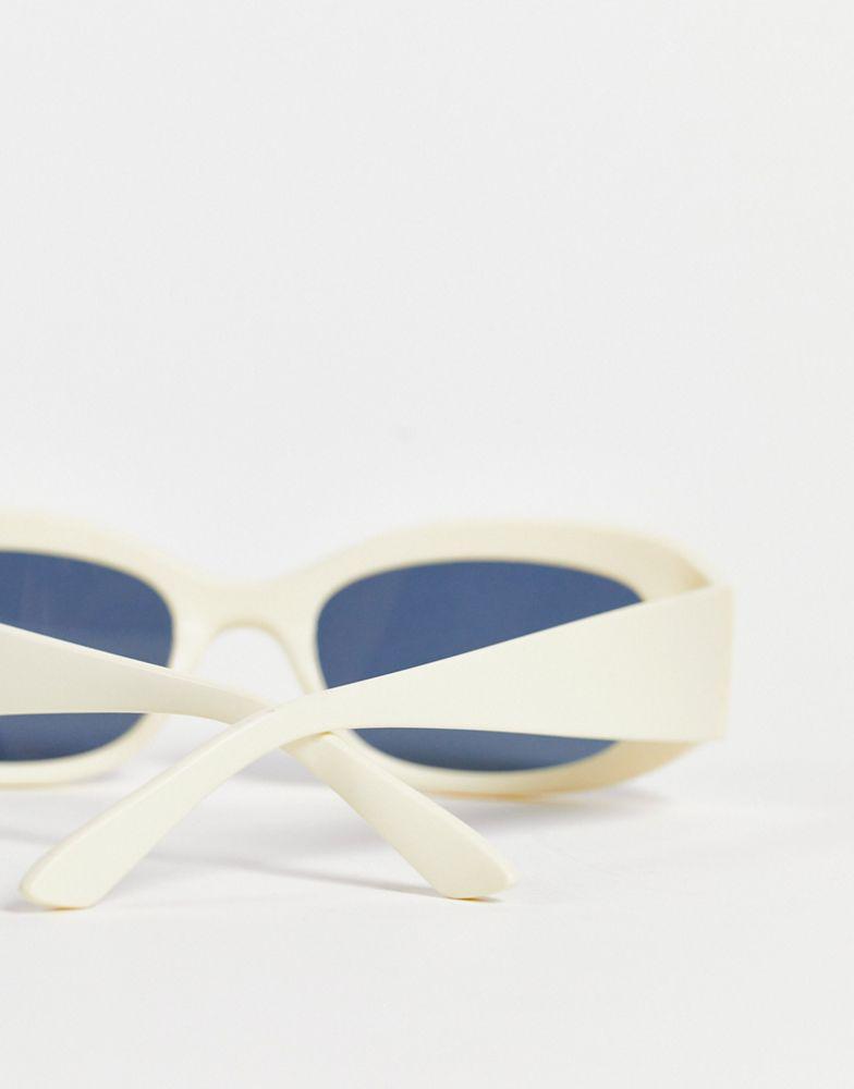 商品ASOS|ASOS DESIGN 90s oval sunglasses in rubberised frame with smoke lens  - BEIGE,价格¥75,第5张图片详细描述
