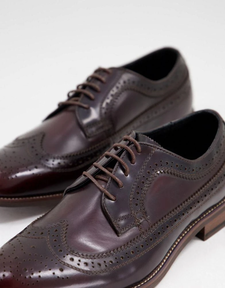 商品Gianni Feraud|Gianni Feraud patent brogue in burnt red,价格¥419,第2张图片详细描述