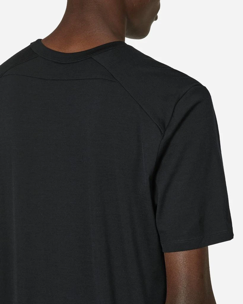 商品Arc'teryx|Frame T-Shirt Black,价格¥1074,第5张图片详细描述