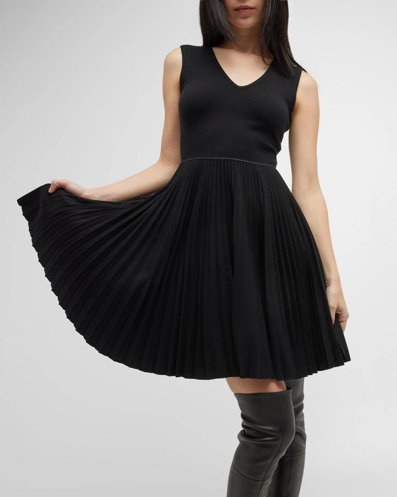 Sleeveless Pleated Mini Combo Dress 商品