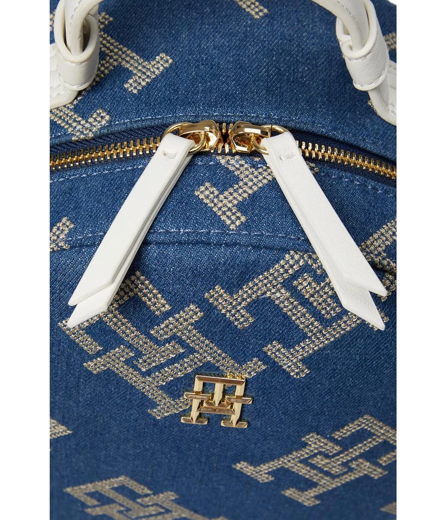 商品Tommy Hilfiger|Darcy Denim Embroidery Mini Backpack,价格¥678,第4张图片详细描述