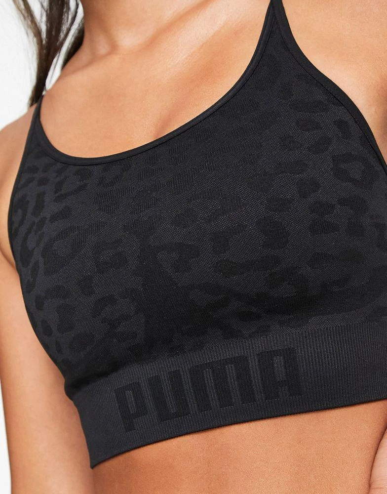 商品Puma|Puma Training formknit seamless low support long line sports bra in black leopard print,价格¥270,第2张图片详细描述