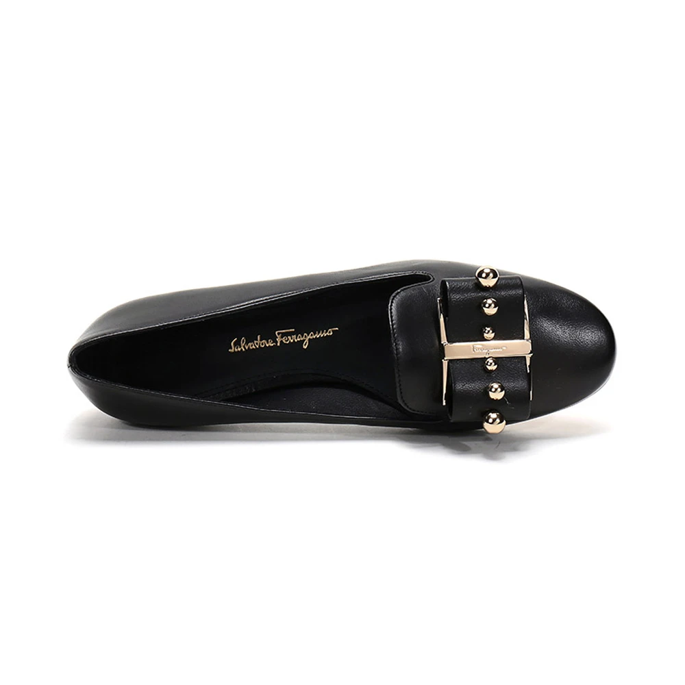 SALVATORE FERRAGAMO 女士黑色皮革乐福鞋 0705679 商品