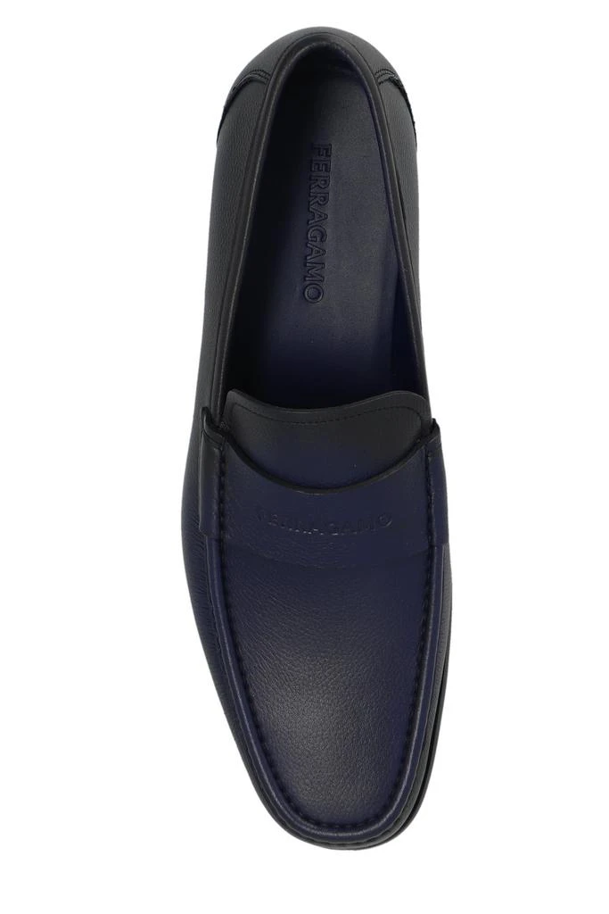 商品Salvatore Ferragamo|Salvatore Ferragamo Logo-Debossed Slip-On Loafers,价格¥3249,第4张图片详细描述