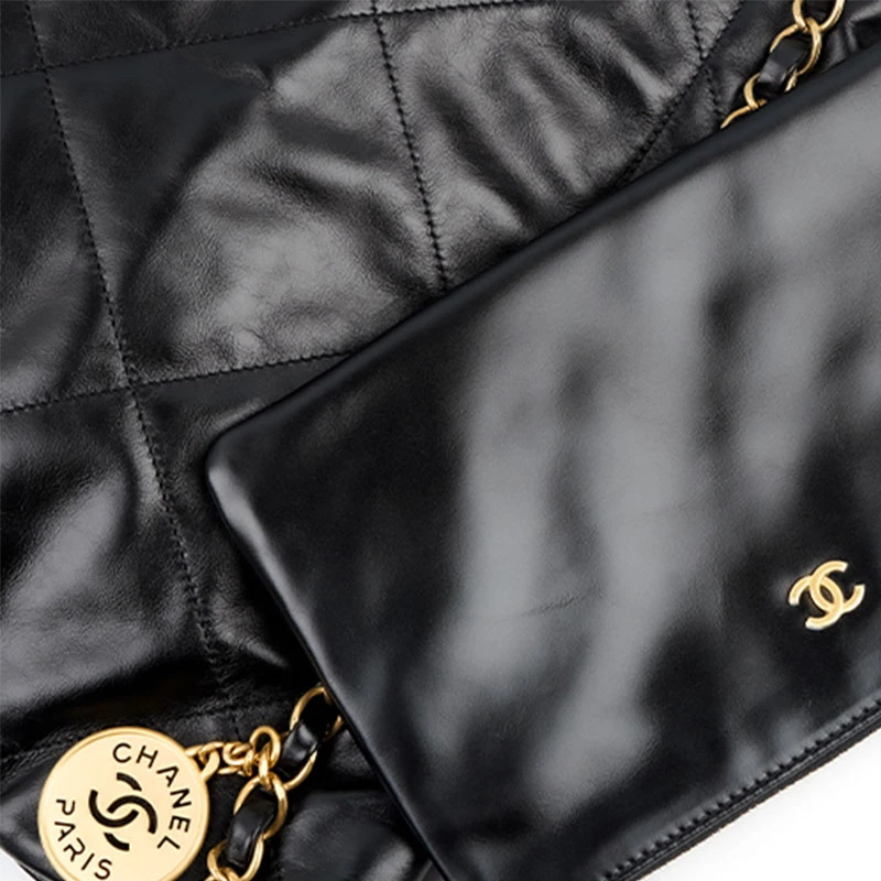 商品[国内直发] Chanel|香奈儿 22Bag 超大容量 牛皮 托特包Tote包购物袋单肩包 中号 女款 黑色金字 年度包王,价格¥52432,第6张图片详细描述