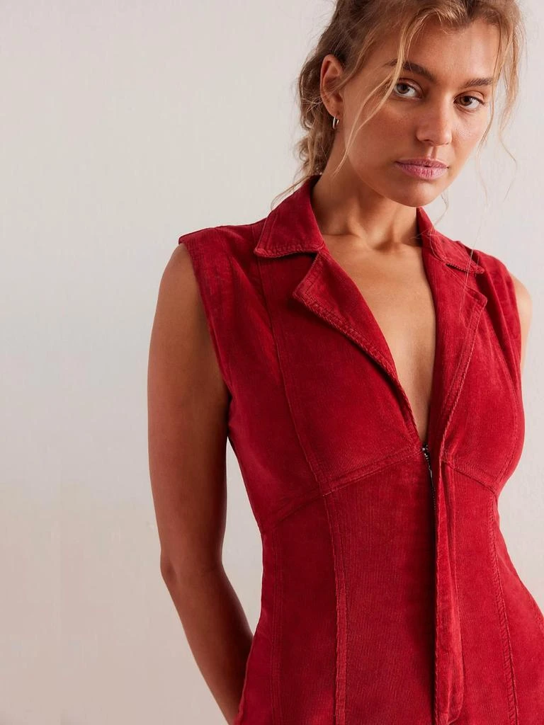 商品Free People|Crvy Ring The Alarm Corduroy Jumpsuit In Haute Red,价格¥854,第3张图片详细描述