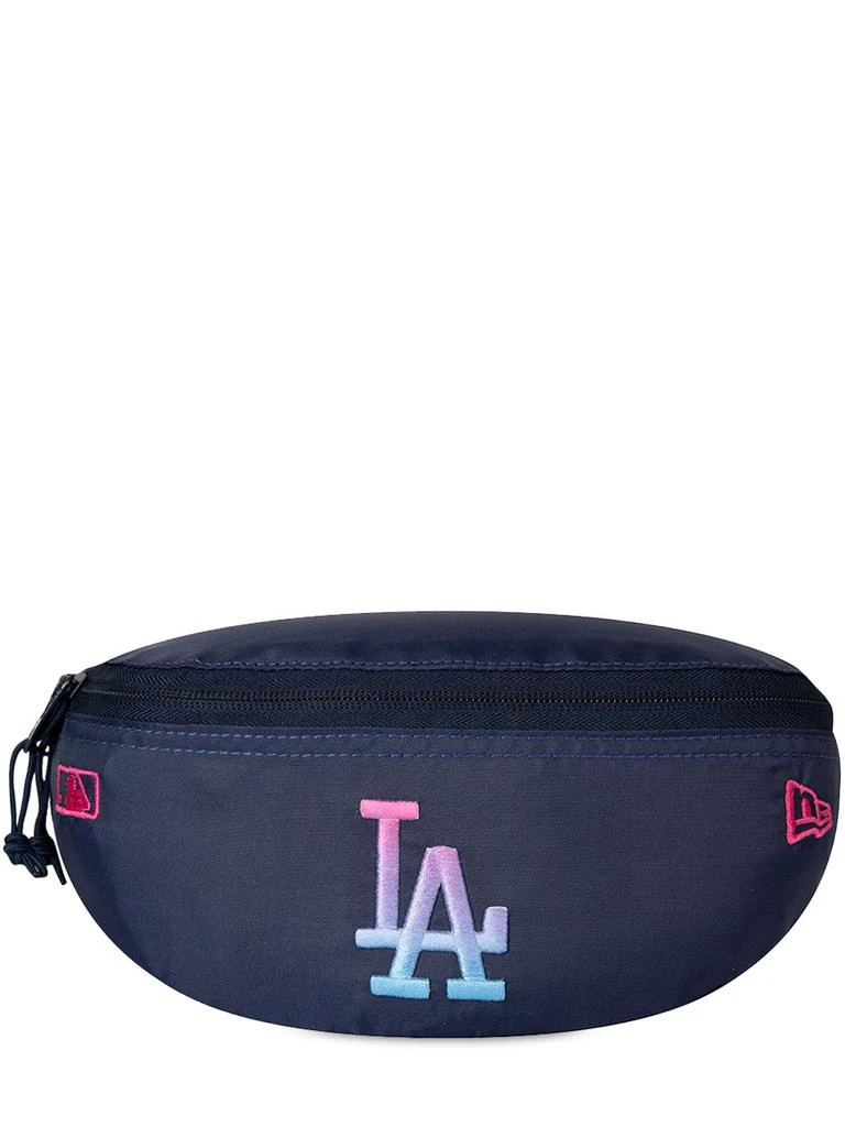 商品New Era|Embroidered Logo Mini Belt Bag,价格¥85,第5张图片详细描述
