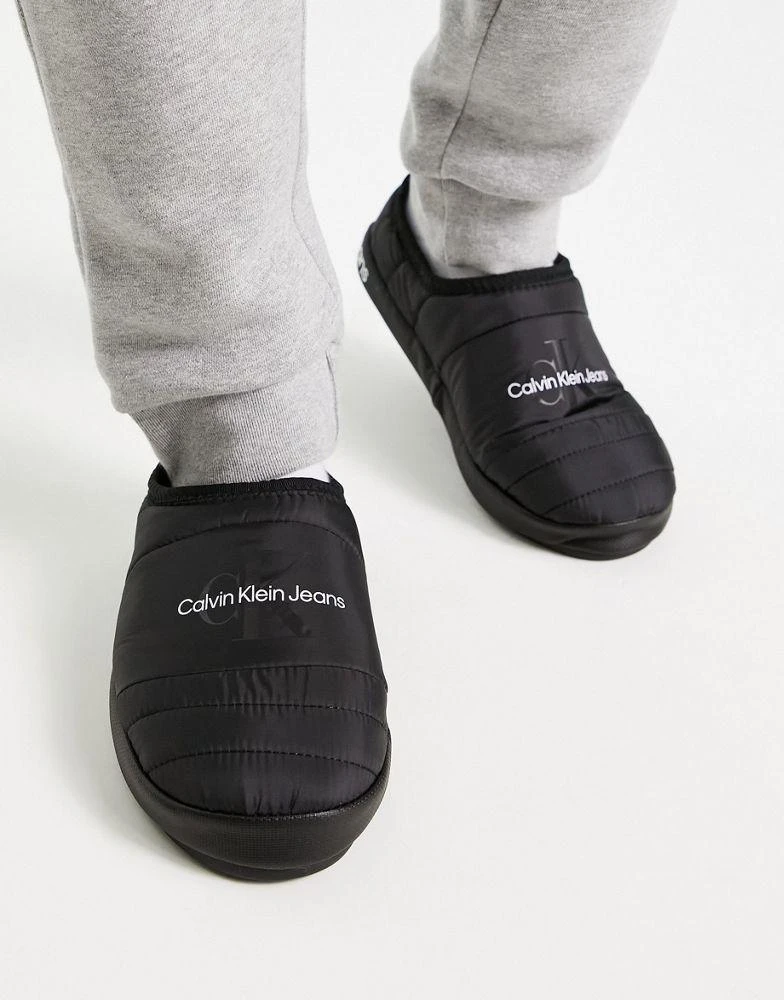 商品Calvin Klein|Calvin Klein Jeans puffer slipper in black,价格¥396,第3张图片详细描述