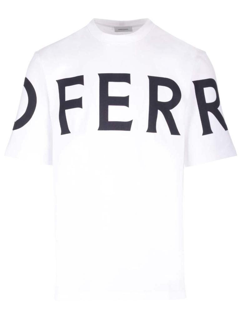 【送料&関税込】Ferragamo Logo Printed Crewneck T-shirt Crew neck T-shirt with printed signature - Men | Ferragamo