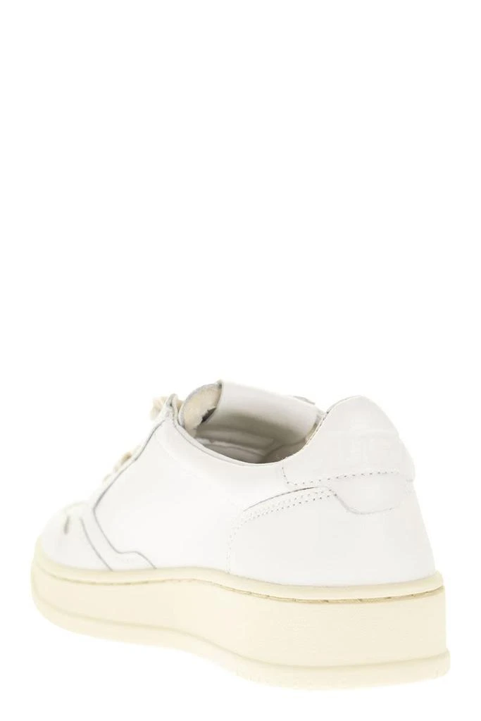 商品Autry|AUTRY MEDALIST LOW - Leather Sneakers,价格¥1246,第3张图片详细描述