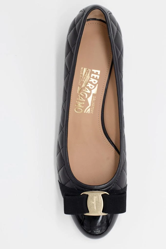 商品Salvatore Ferragamo|Vara Bow Pump Shoe,价格¥3163,第3张图片详细描述