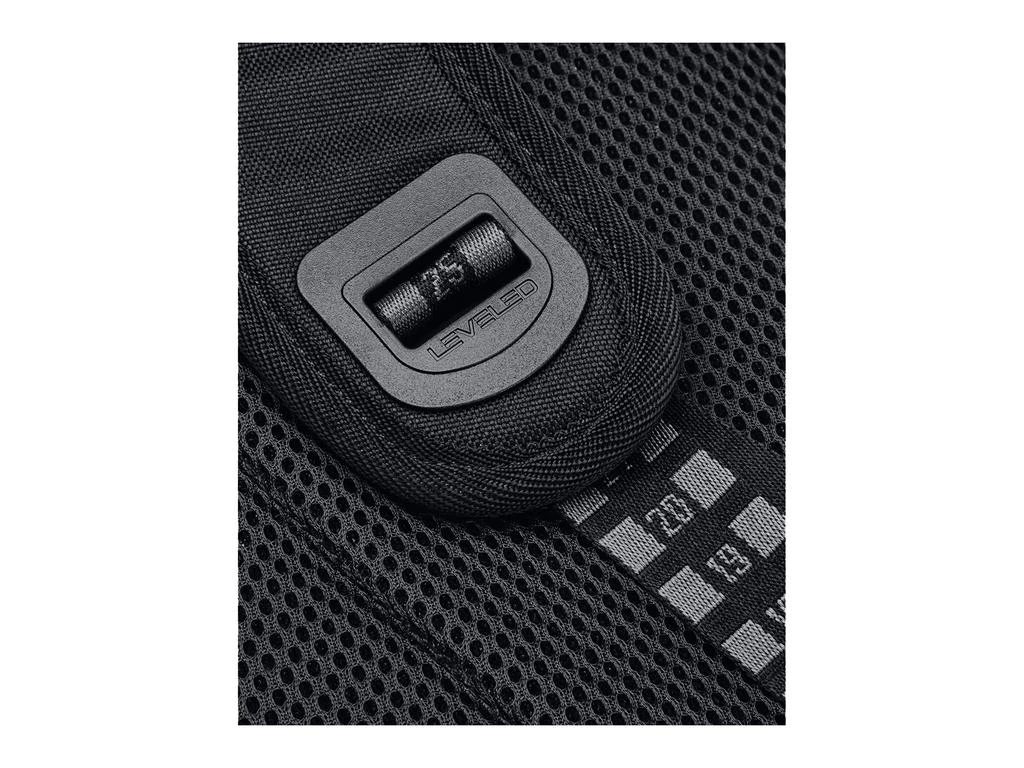 商品Under Armour|Hustle Pro Backpack,价格¥521,第4张图片详细描述