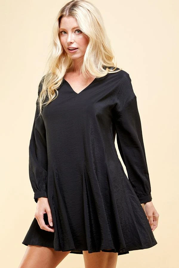 商品Pinch|V-Neck Long Sleeve Flirty Dress,价格¥381,第2张图片详细描述