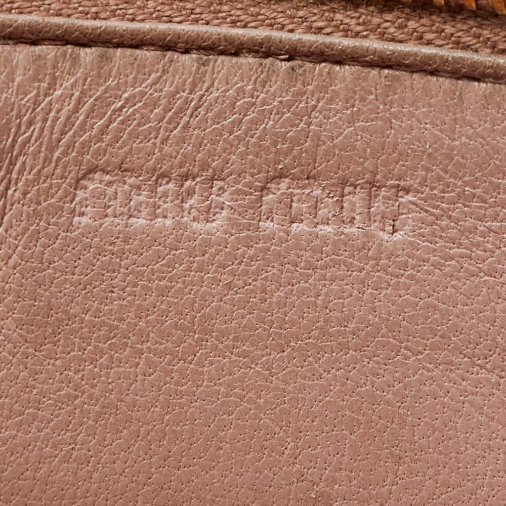 Miu Miu Beige Leather Zip Card Holder 商品