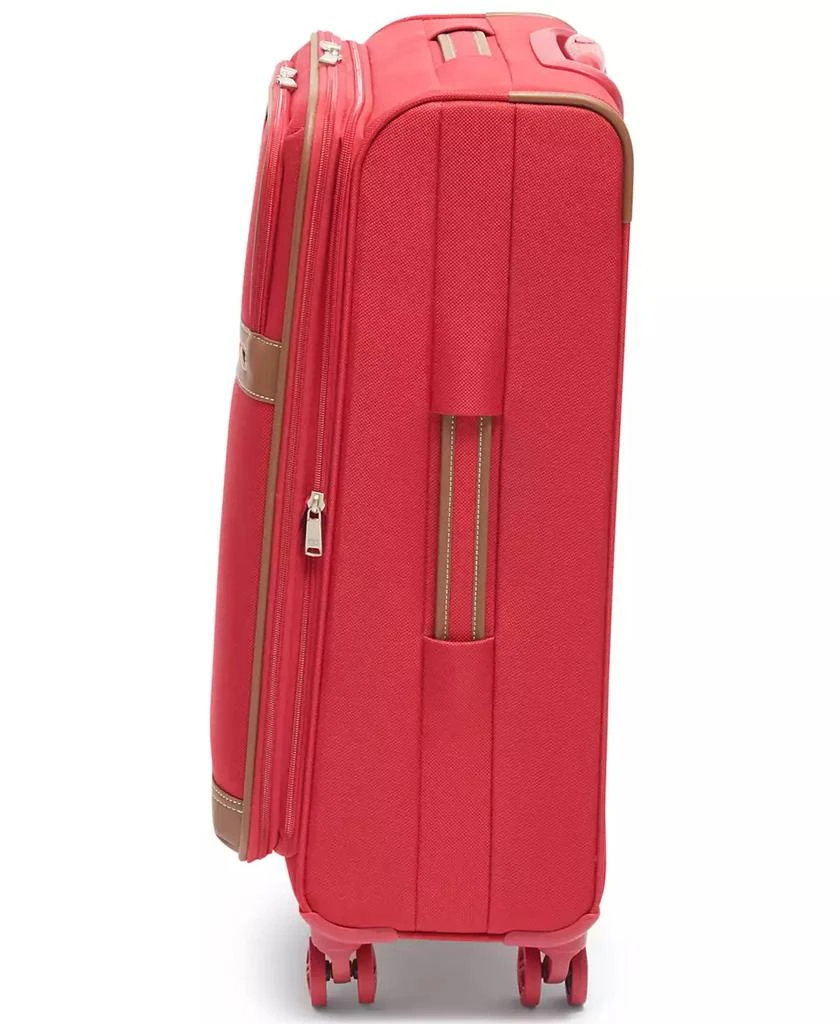 CLOSEOUT! Logan 25" Softside Spinner 商品