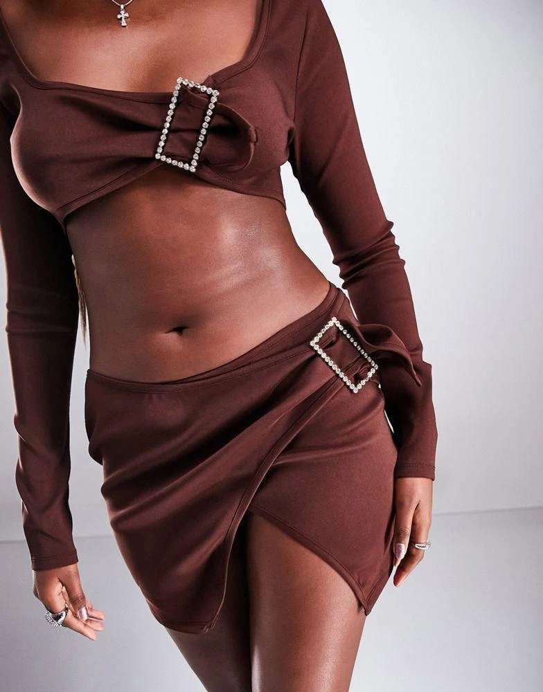 商品AsYou|ASYOU buckle wrap mini skirt co-ord in chocolate,价格¥89,第4张图片详细描述