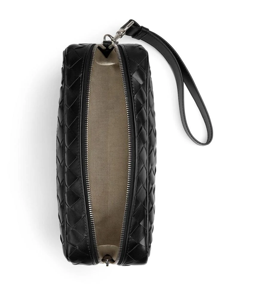 商品Bottega Veneta|Leather Intrecciato Wash Bag,价格¥16693,第4张图片详细描述