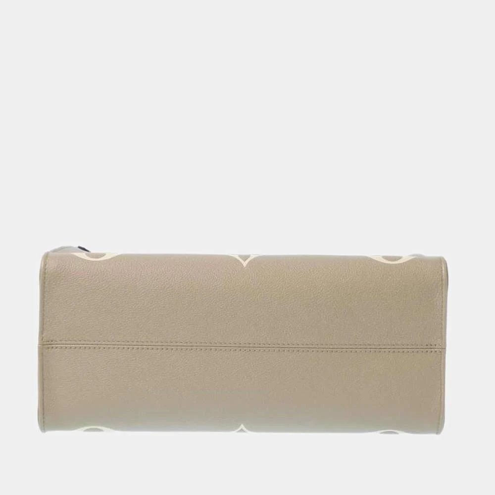 商品[二手商品] Louis Vuitton|Louis Vuitton Beige/White Monogram Empreinte Leather Onthego MM Tote Bag ,价格¥24770,第4张图片详细描述