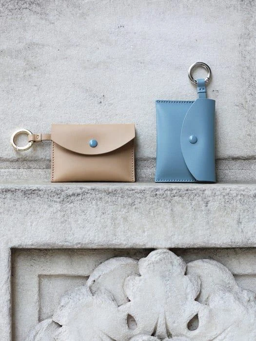 商品YINA YINA NEW YORK|Kafka Card Wallet - 7 Colors,价格¥461,第4张图片详细描述