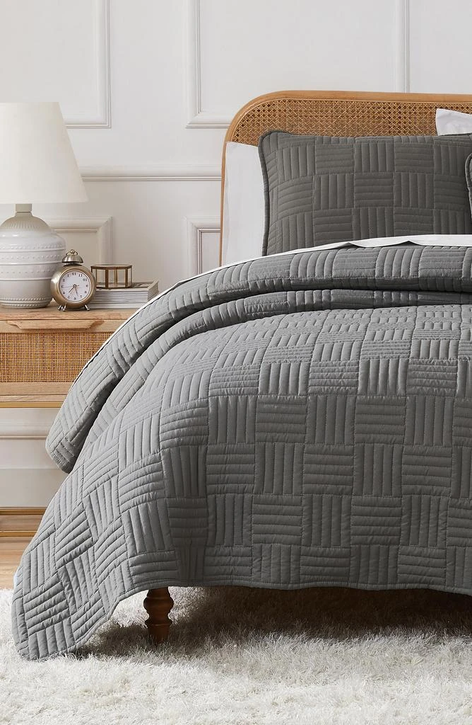 商品SOUTHSHORE FINE LINENS|Grid Oversized Quilt Set,价格¥421,第1张图片
