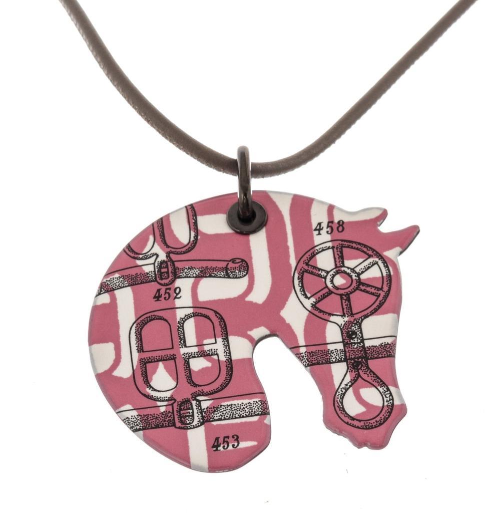 商品[二手商品] Hermes|Hermes Pink White Tatersale Horse PM Necklace,价格¥3653,第6张图片详细描述