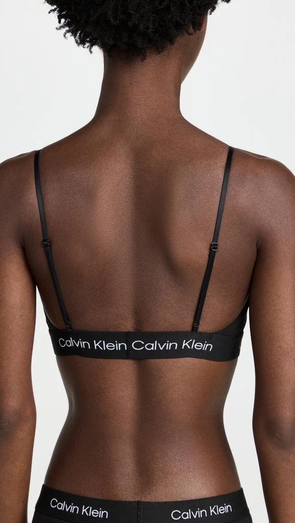 商品Calvin Klein|Calvin Klein Underwear 无里衬休闲文胸,价格¥218 描述