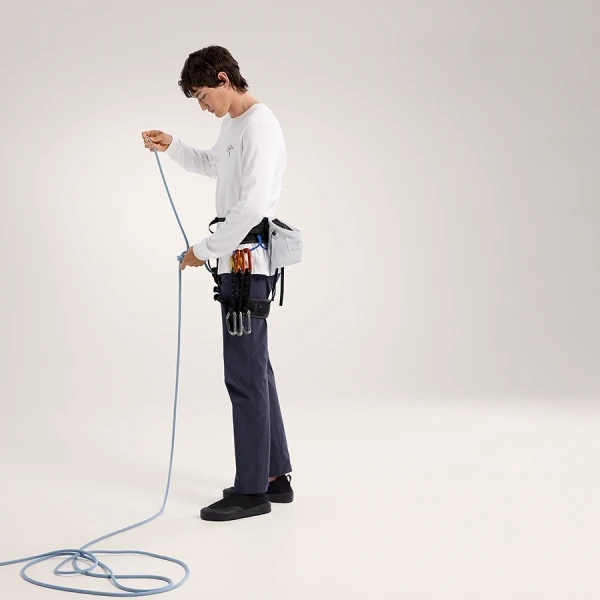 【Brilliant|包邮包税】ION LIGHTWEIGHT CHALK BAG [FW24] 新款上市 Ion轻量粉笔包 ABOFUX7827 商品