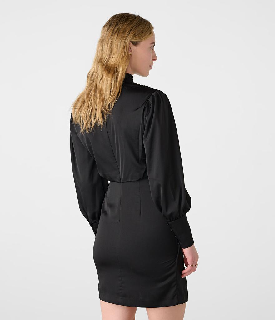商品Karl Lagerfeld Paris|DRAPED MOCK NECK SATIN DRESS,价格¥632,第4张图片详细描述