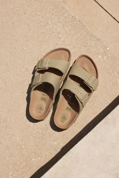 Arizona Soft Footbed Canvas Sandals - Women's 商品