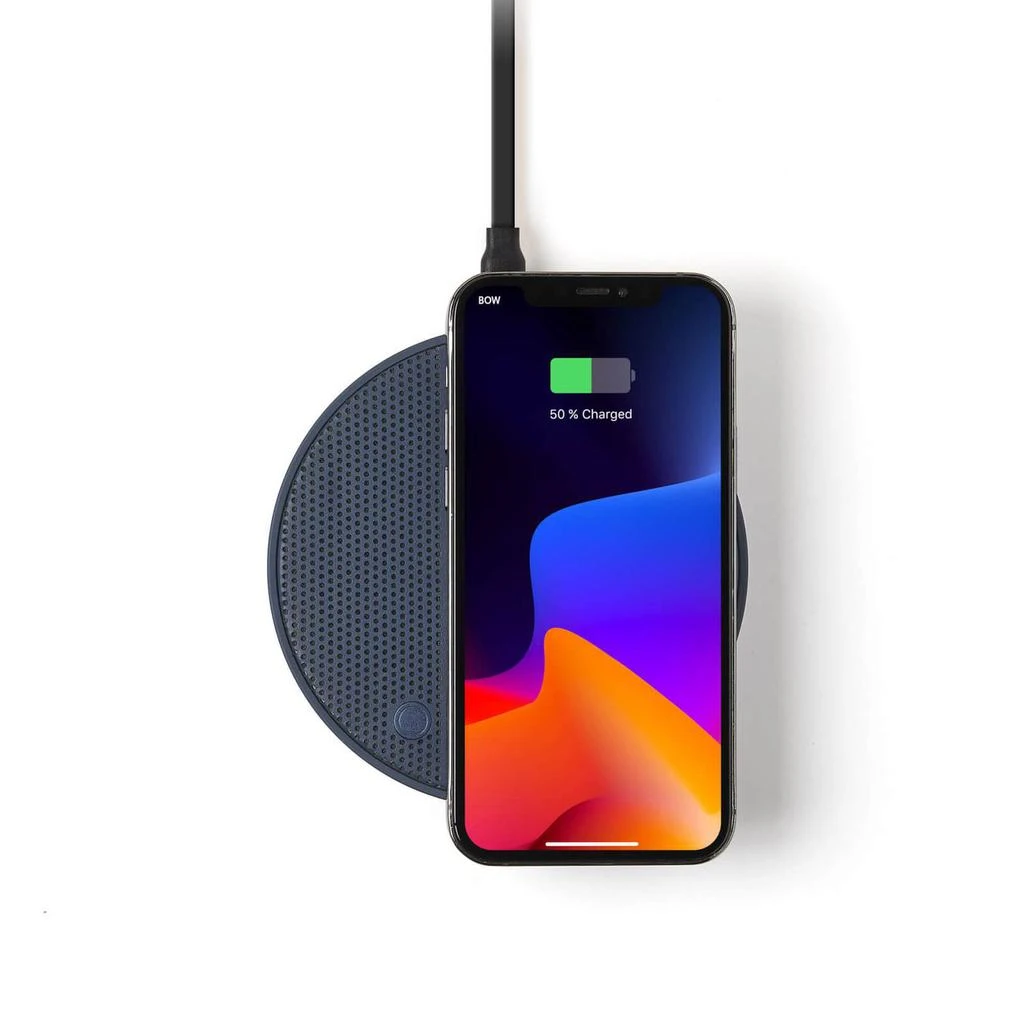 商品The Hut|Lexon OSLO Energy + Bluetooth Speaker + Wireless Charger - Navy,价格¥315,第3张图片详细描述