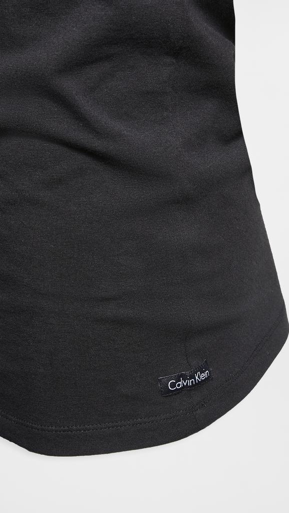 商品Calvin Klein|Calvin Klein Underwear 3 Pack Cotton Stretch V Neck Tee,价格¥199,第7张图片详细描述