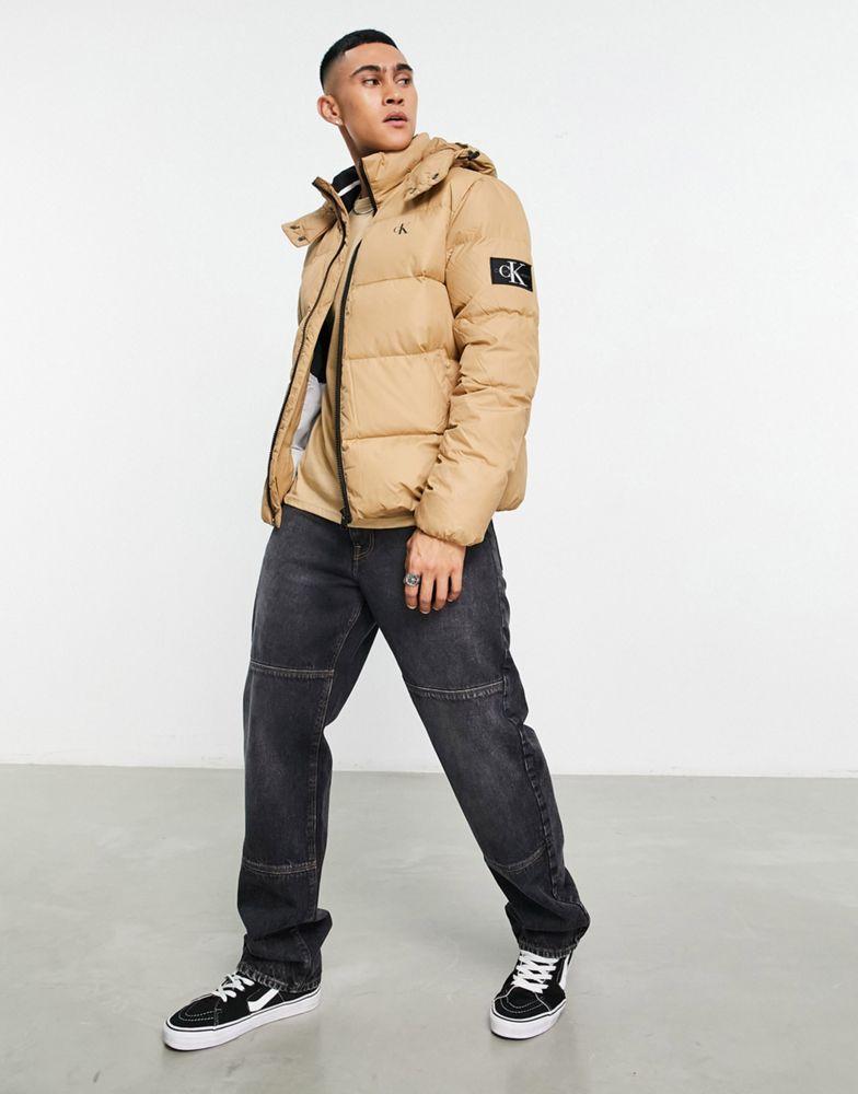 Calvin Klein Jeans essentials logo detatchable hood down puffer jacket in camel商品第1张图片规格展示