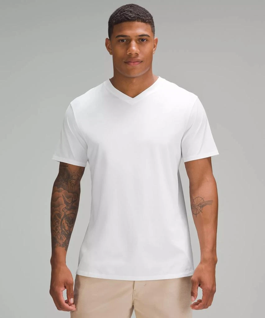 商品Lululemon|lululemon Fundamental V-Neck T-Shirt,价格¥414,第3张图片详细描述