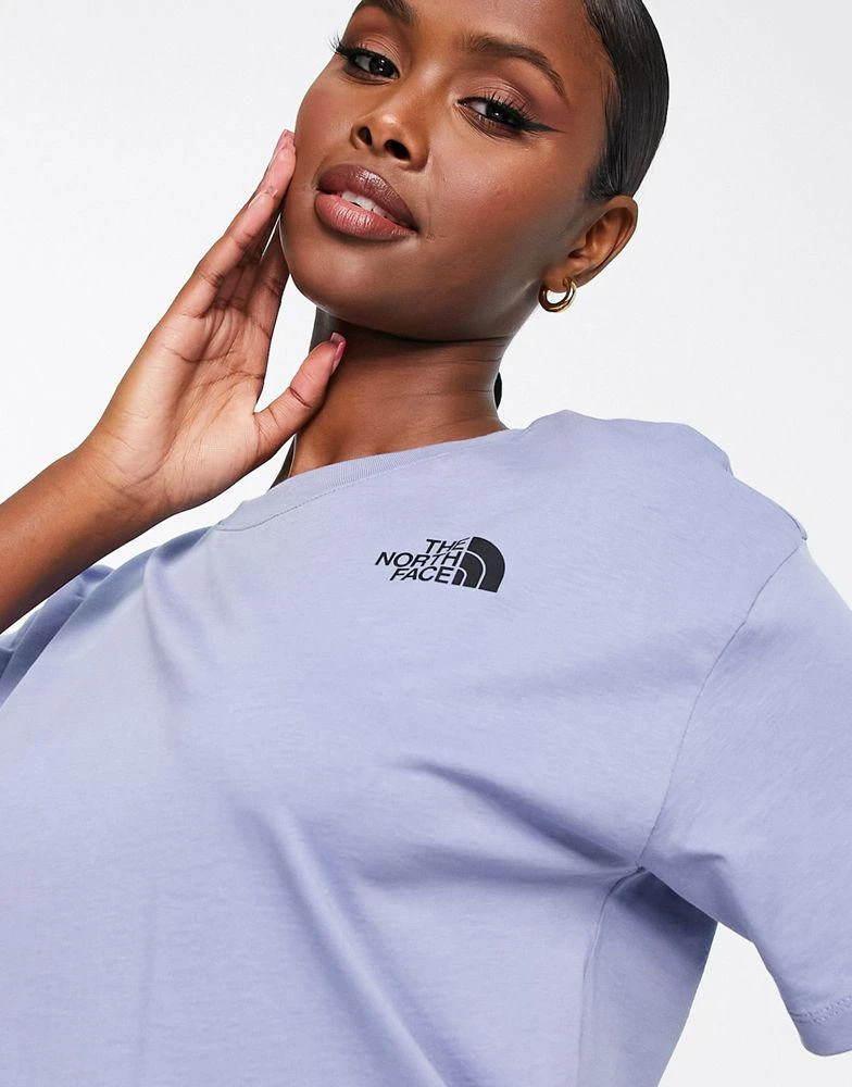 商品The North Face|The North Face Sketch Box back print cropped t-shirt in blue Exclusive at ASOS,价格¥209,第2张图片详细描述