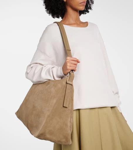 商品Lemaire|Suede shoulder bag,价格¥11643,第2张图片详细描述