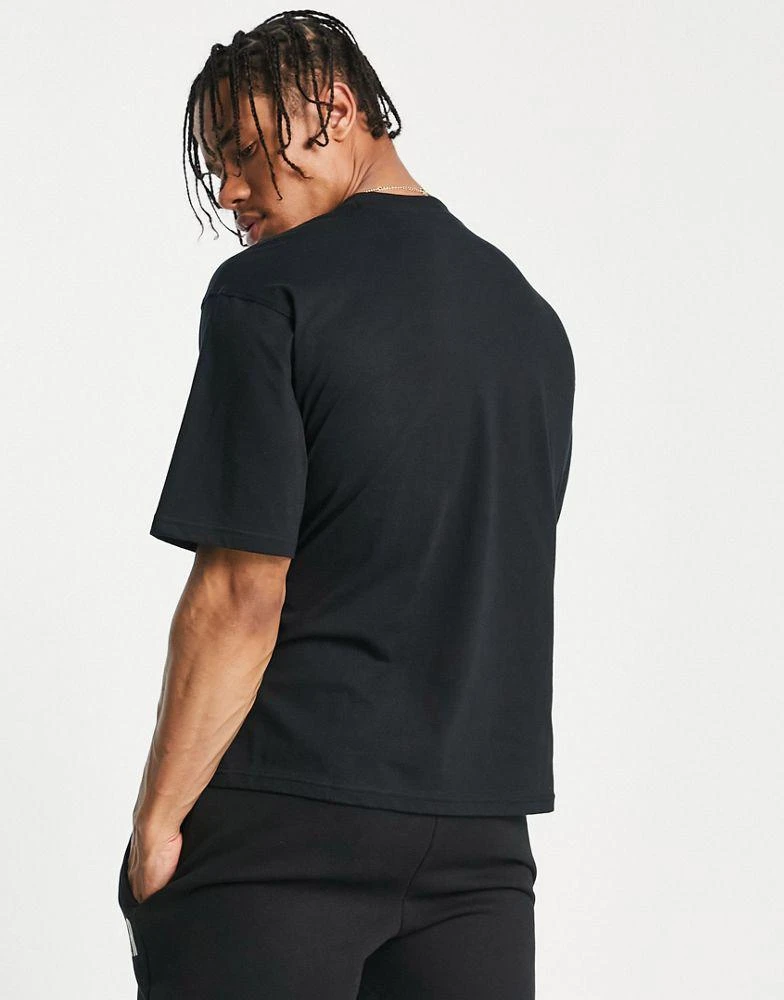 商品Fila|Fila Unisex heritage t-shirt in black,价格¥185,第2张图片详细描述