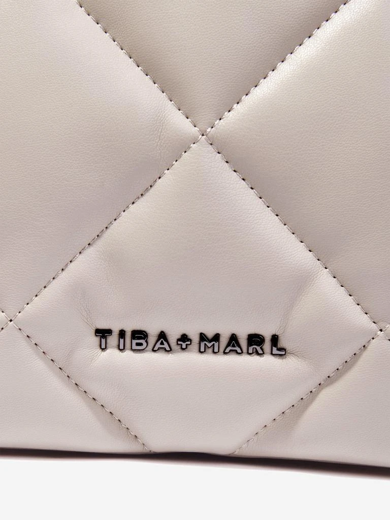 商品Tiba + Marl|Tiba + Marl Baby Nova Compact Quilted Changing Bag in Beige (33cm),价格¥832,第3张图片详细描述